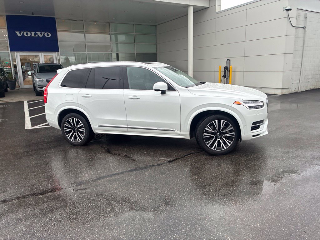 Certified 2024 Volvo XC90 T8 Plus w/ Protection Package Premier AWD/4WD image 4