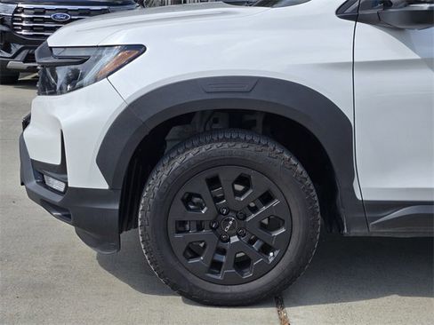 Used 2023 Honda Passport TrailSport image 8