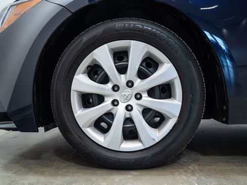 Used 2023 Toyota Corolla LE image 11