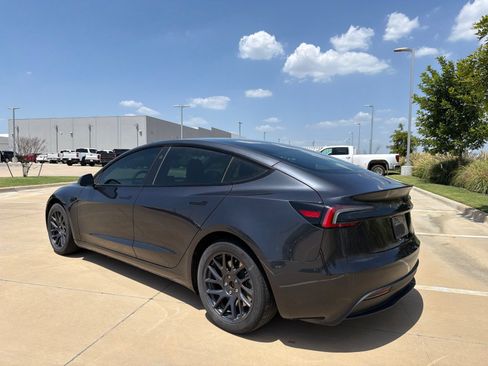 Used 2024 Tesla Model 3 Standard Range RWD image 5