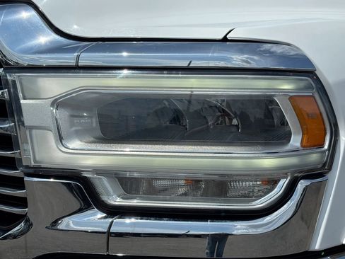 Used 2020 RAM 2500 Laramie AWD/4WD image 9