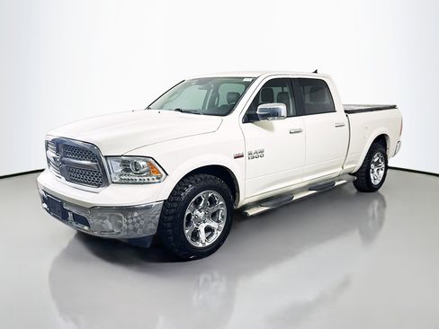 Used 2018 RAM 1500 Laramie w/ Convenience Group image 4