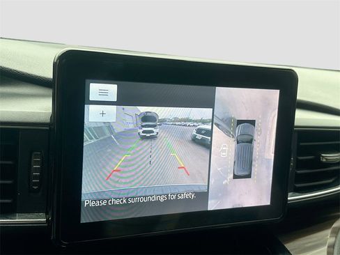 Used 2022 Ford Explorer Limited image 14