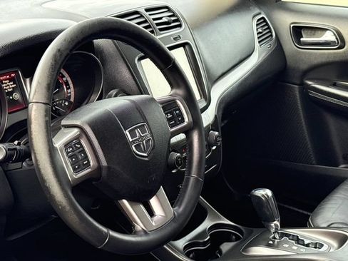 Used 2018 Dodge Journey Crossroad FWD image 17