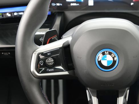 Used 2025 BMW i5 M60 w/ Premium Package AWD/4WD image 11