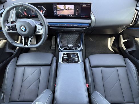 Used 2025 BMW X3 xDrive30i w/ M Sport Package AWD/4WD image 3