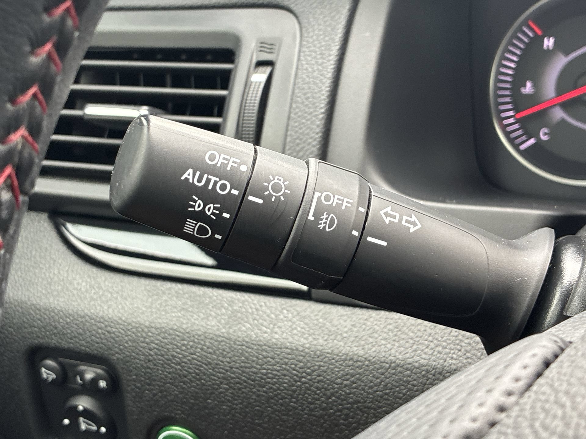 Certified 2024 Honda Passport Black Edition image 29