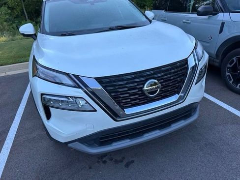 Used 2021 Nissan Rogue SV FWD image 4
