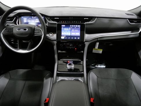 New 2025 Jeep Grand Cherokee 4WD image 11