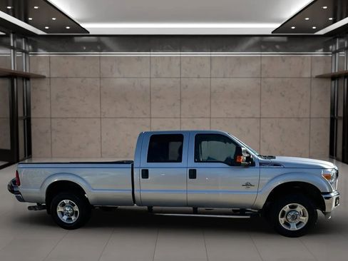 Used 2016 Ford F250 XLT w/ XLT Interior Package image 21