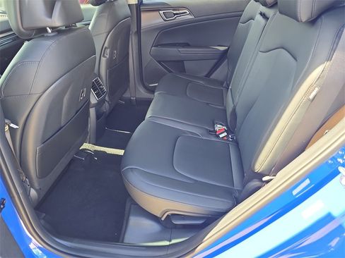 New 2026 Kia Sportage EX image 17
