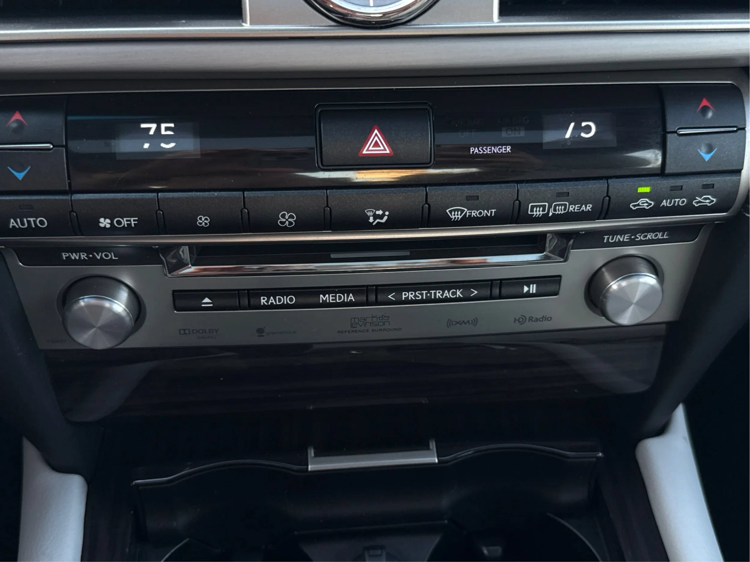 Used 2014 Lexus LS 460 w/ Comfort Package RWD image 24