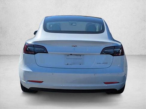 Used 2018 Tesla Model 3 Long Range image 6