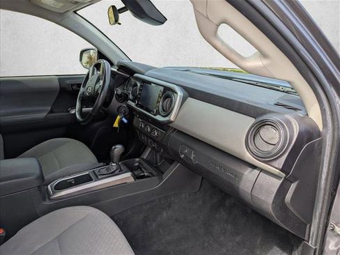 Used 2022 Toyota Tacoma SR5 image 27