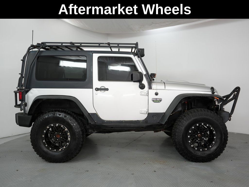 Used 2012 Jeep Wrangler Rubicon AWD/4WD image 5