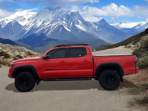 Used 2023 Toyota Tacoma TRD Pro image 2