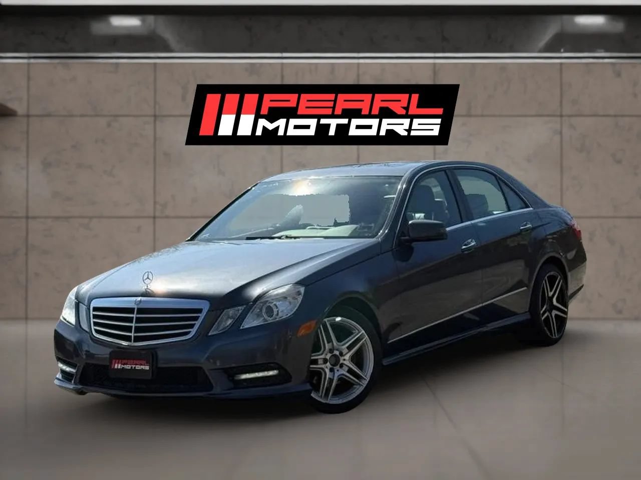 Used 2013 Mercedes-Benz E 350 Sedan image 3