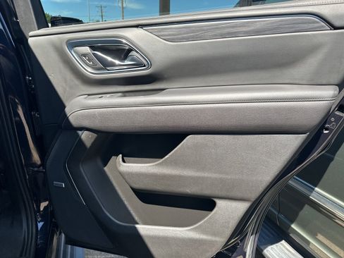 Used 2021 GMC Yukon SLT image 40