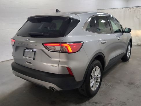 Used 2021 Ford Escape SE w/ Cold Weather Package image 3