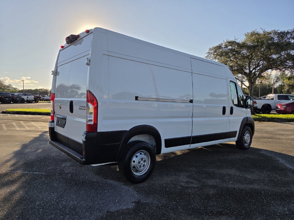 Used 2025 RAM ProMaster 2500 w/ Convenience Group FWD image 6