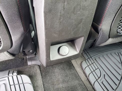 Used 2015 Chevrolet Equinox LS image 23