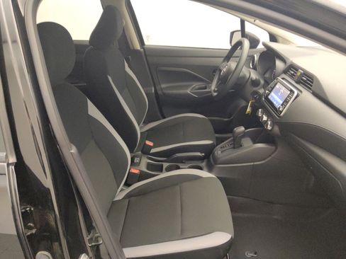 Used 2025 Nissan Versa S w/ Trunk Package image 21