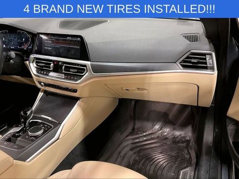 Used 2023 BMW 430i xDrive Convertible w/ Premium Package image 16