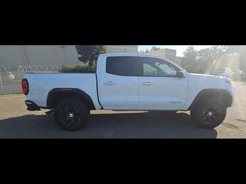Used 2024 GMC Canyon Elevation w/ Trailering Package RWD image 19