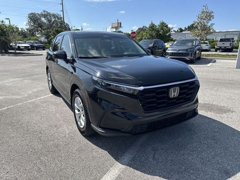 Used 2025 Honda CR-V LX image 16