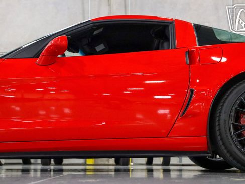 Used 2013 Chevrolet Corvette Grand Sport w/ 3LT Preferred Equipment Group image 21