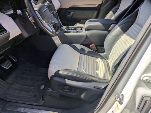 Used 2022 Land Rover Discovery S R-Dynamic image 14