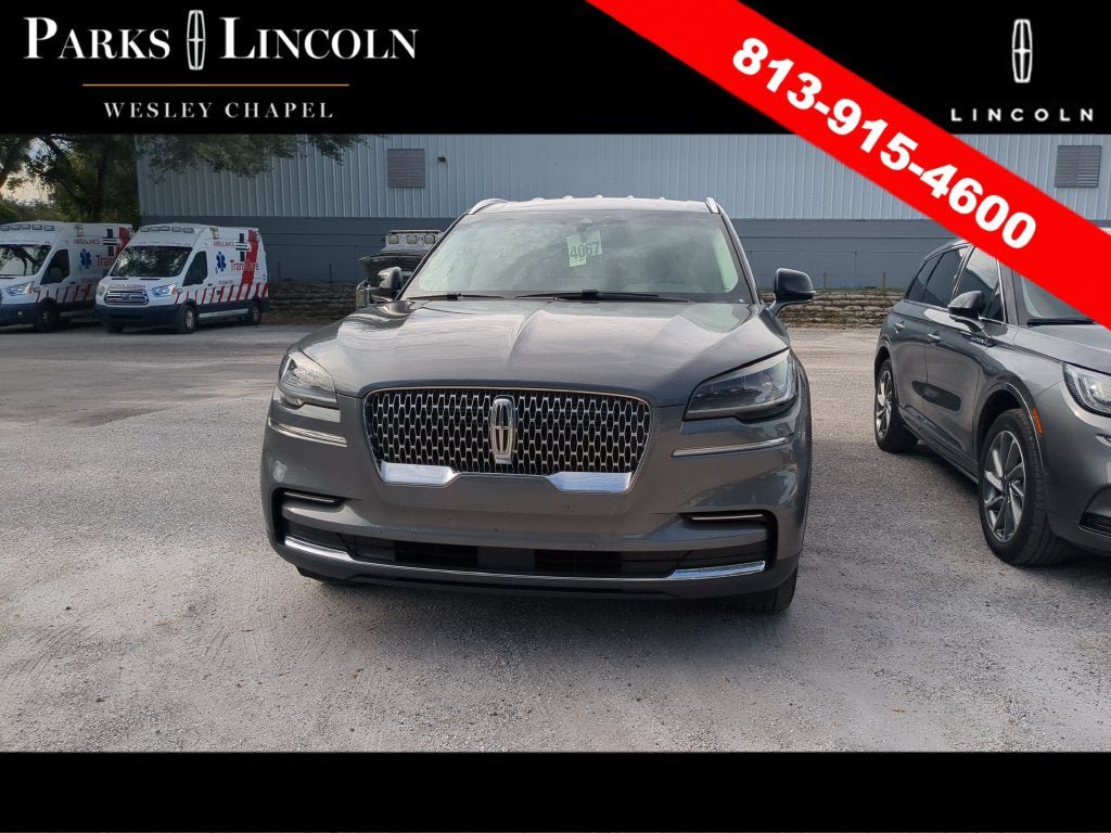 Used 2023 Lincoln Aviator AWD image 7