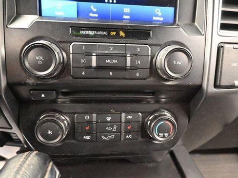 Used 2017 Ford F150 XLT w/ Equipment Group 302A Luxury image 39