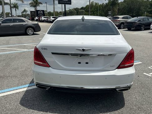 Used 2018 Genesis G90 5.0 Ultimate RWD image 8