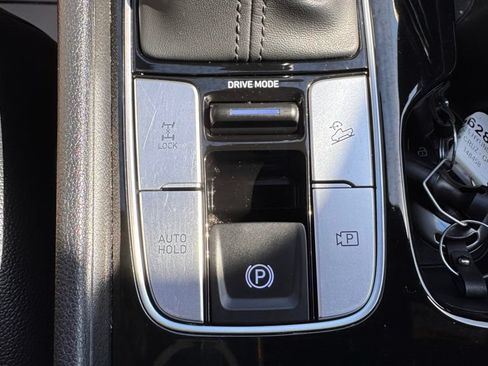 Used 2025 Hyundai Santa Cruz SEL AWD/4WD image 23