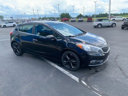 Used 2016 Kia Forte EX FWD image 3
