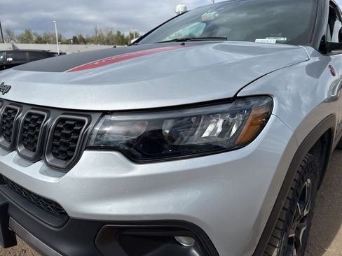 Used 2025 Jeep Compass Trailhawk w/ Trailer Tow Group image 10