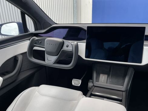 Used 2022 Tesla Model X Plaid AWD/4WD image 15