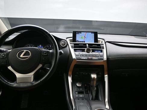 Used 2016 Lexus NX 200t FWD image 19
