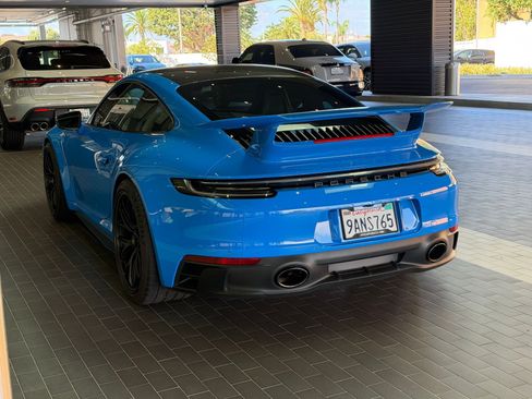 Used 2022 Porsche 911 Carrera GTS RWD image 2