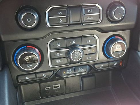 Used 2024 Chevrolet Tahoe LT AWD/4WD image 15