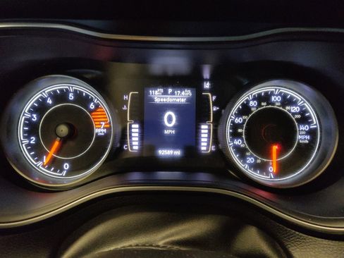 Used 2021 Jeep Cherokee Latitude image 23