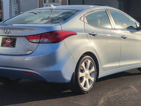 Used 2013 Hyundai Elantra Limited w/ Technology Pkg FWD image 6