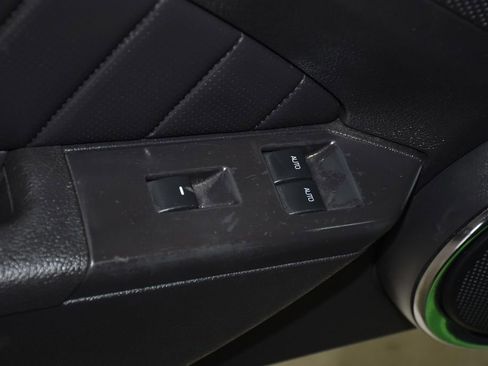 Used 2013 Ford Mustang Premium image 24