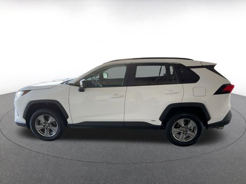 Used 2025 Toyota RAV4 LE image 10