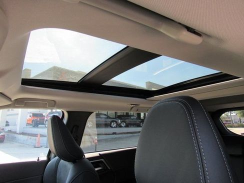 New 2025 Mitsubishi Outlander SE FWD image 16