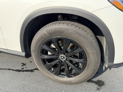 Certified 2024 Mercedes-Benz GLC 300 image 13