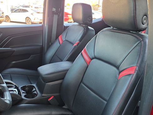 Used 2023 Chevrolet Colorado Trail Boss w/ Technology Package image 14