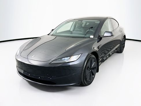 Used 2025 Tesla Model 3 Long Range RWD image 3