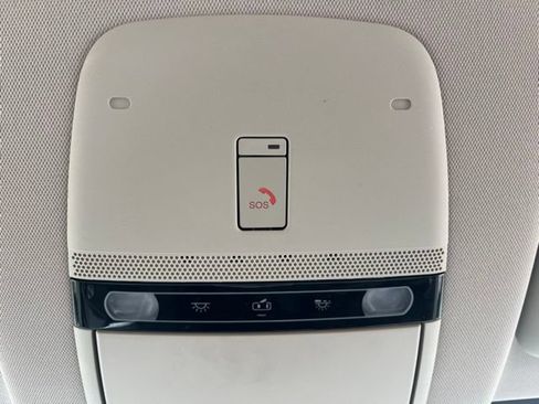 Used 2023 Nissan Ariya FWD image 24